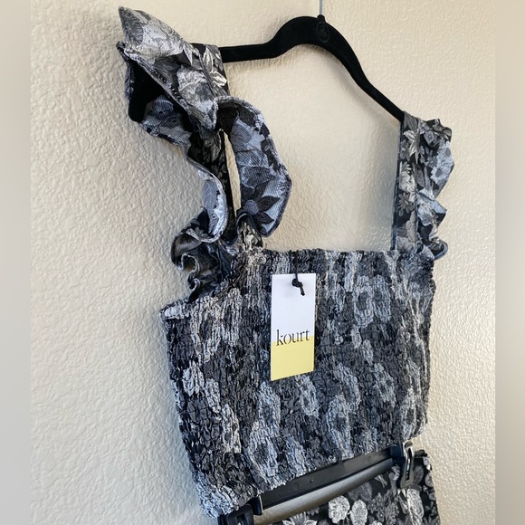 Kourt Tela Matching Skirt and Crop Top Silver Gray Black Floral Design M - Picture 6 of 15